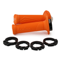 Manopole Lock-On DOMINO D100 con ghiere - Arancione per FANTIC, GAS GAS, HONDA, HUSQVARNA, KAWASAKI, KTM, SUZUKI, TM, TRIUMPH, YAMAHA cod. MNL1560A